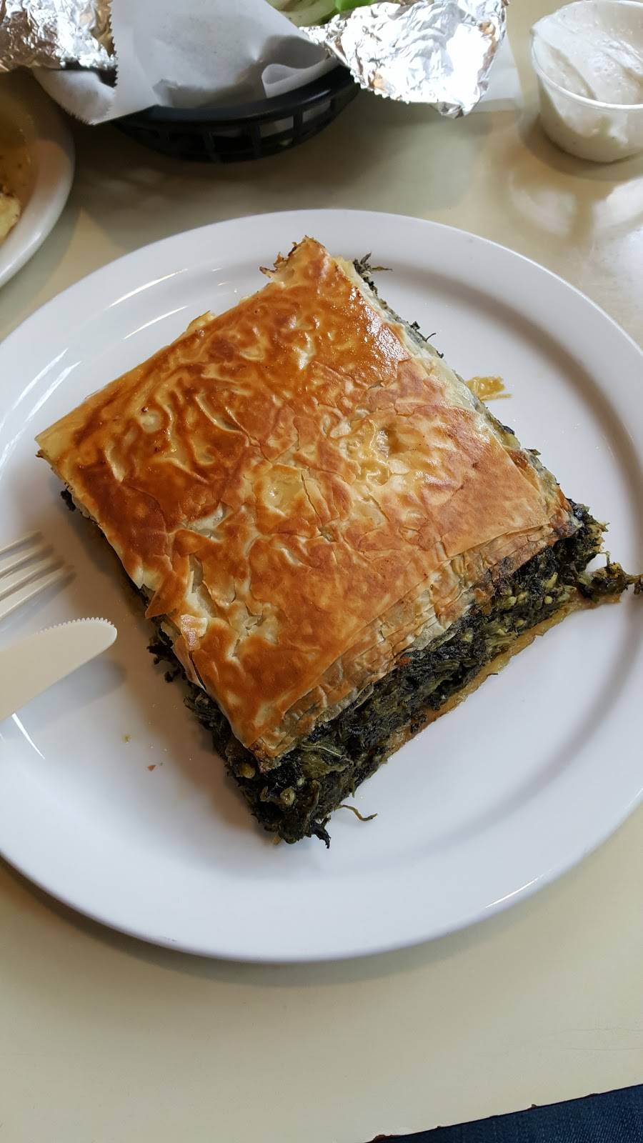 Salonikas Bar & Grill | restaurant | 133 6th St, Pittsburgh, PA 15222, USA | 4122614770 OR +1 412-261-4770