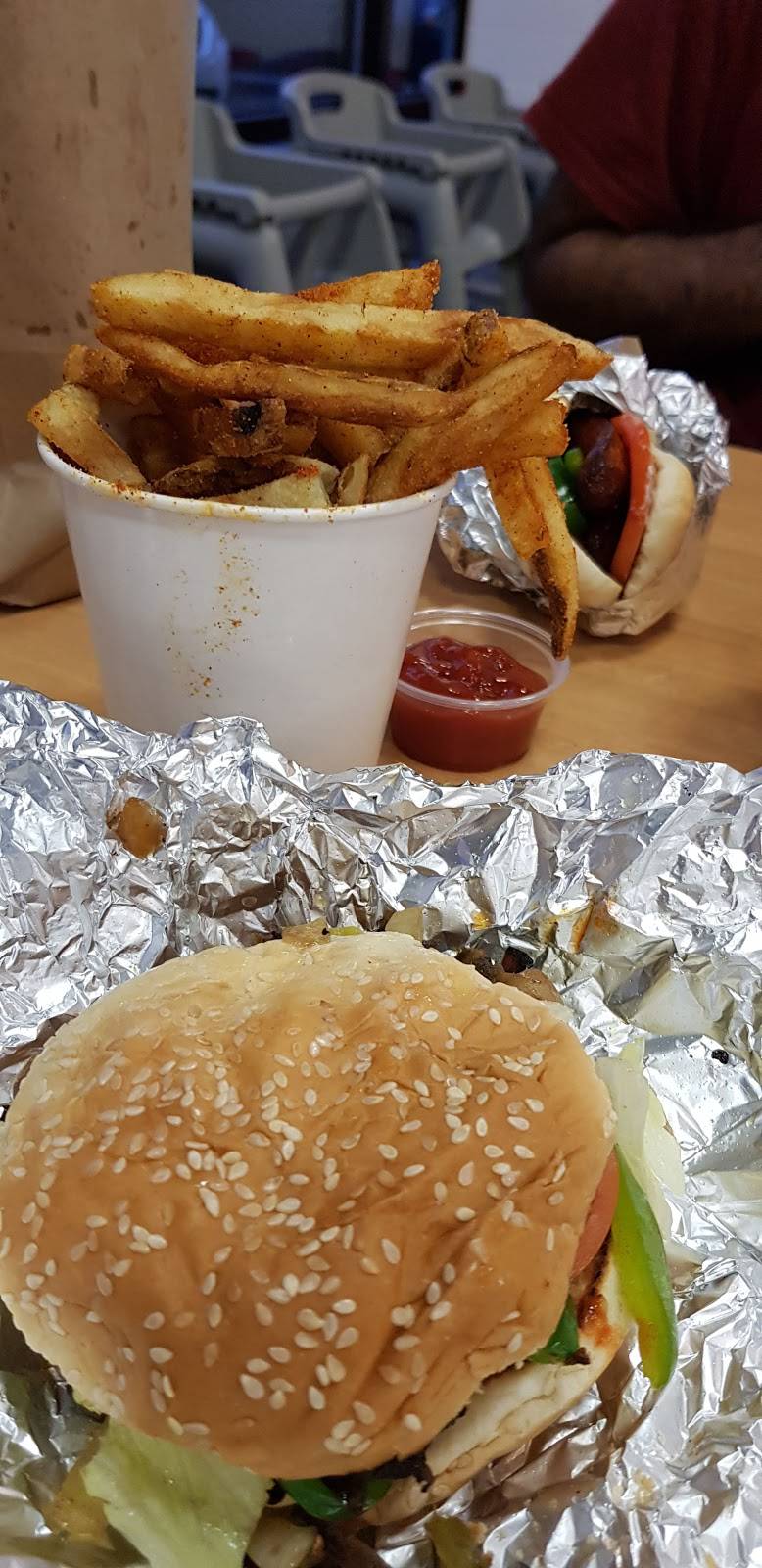 Five Guys | meal takeaway | 3975 Baldwin Rd, Auburn Hills, MI 48326, USA | 2484520055 OR +1 248-452-0055