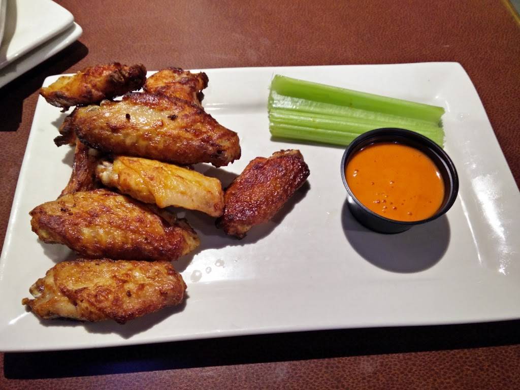 Boston Pizza | restaurant | 4523 Dundas St, Burlington, ON L7R 3X4, Canada | 9053151588 OR +1 905-315-1588