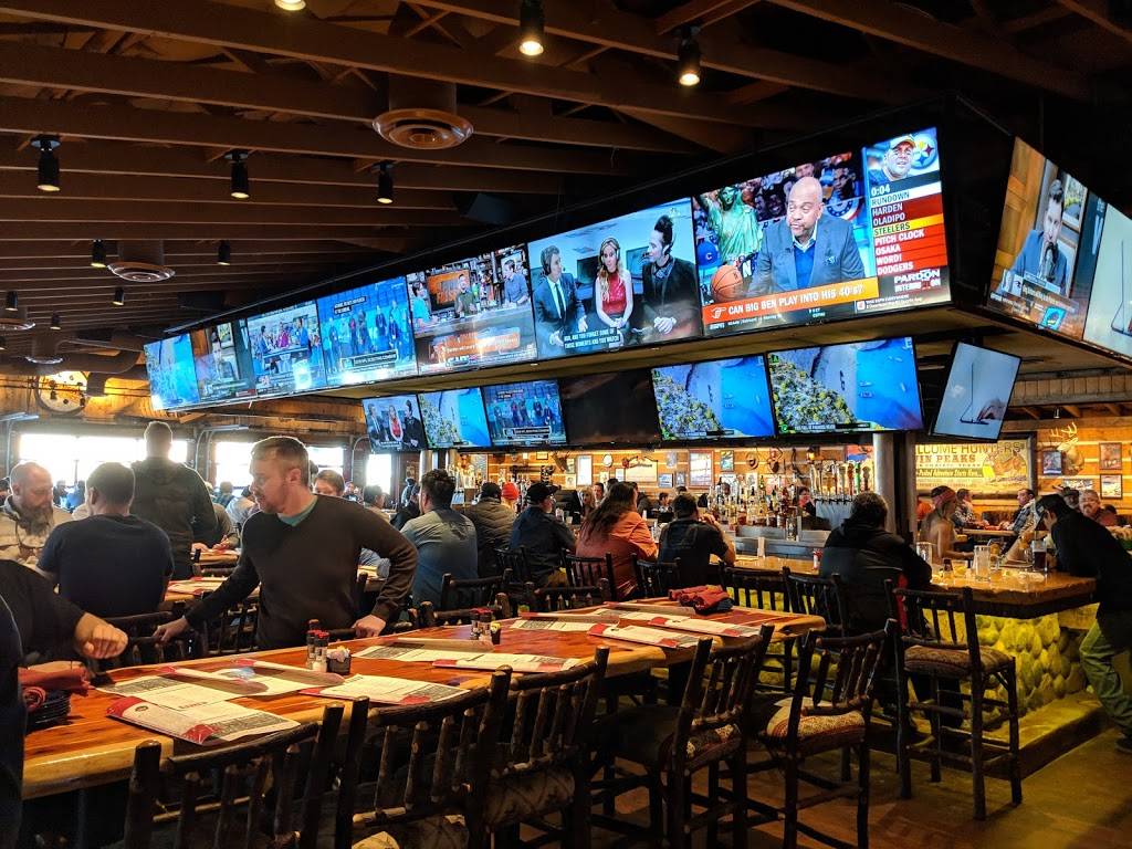 Twin Peaks Restaurant | restaurant | 5425 S Padre Island Dr #149, Corpus Christi, TX 78411, USA | 3619927325 OR +1 361-992-7325