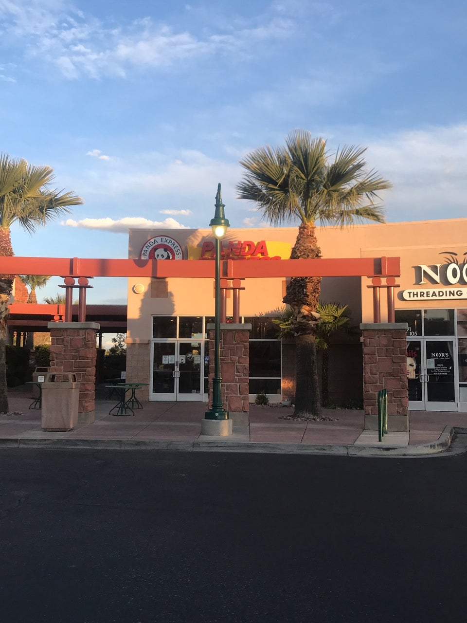 Panda Express | meal takeaway | 1091 N. Bluff St. Space# 104, St. George, UT 84770, USA | 4356561588 OR +1 435-656-1588