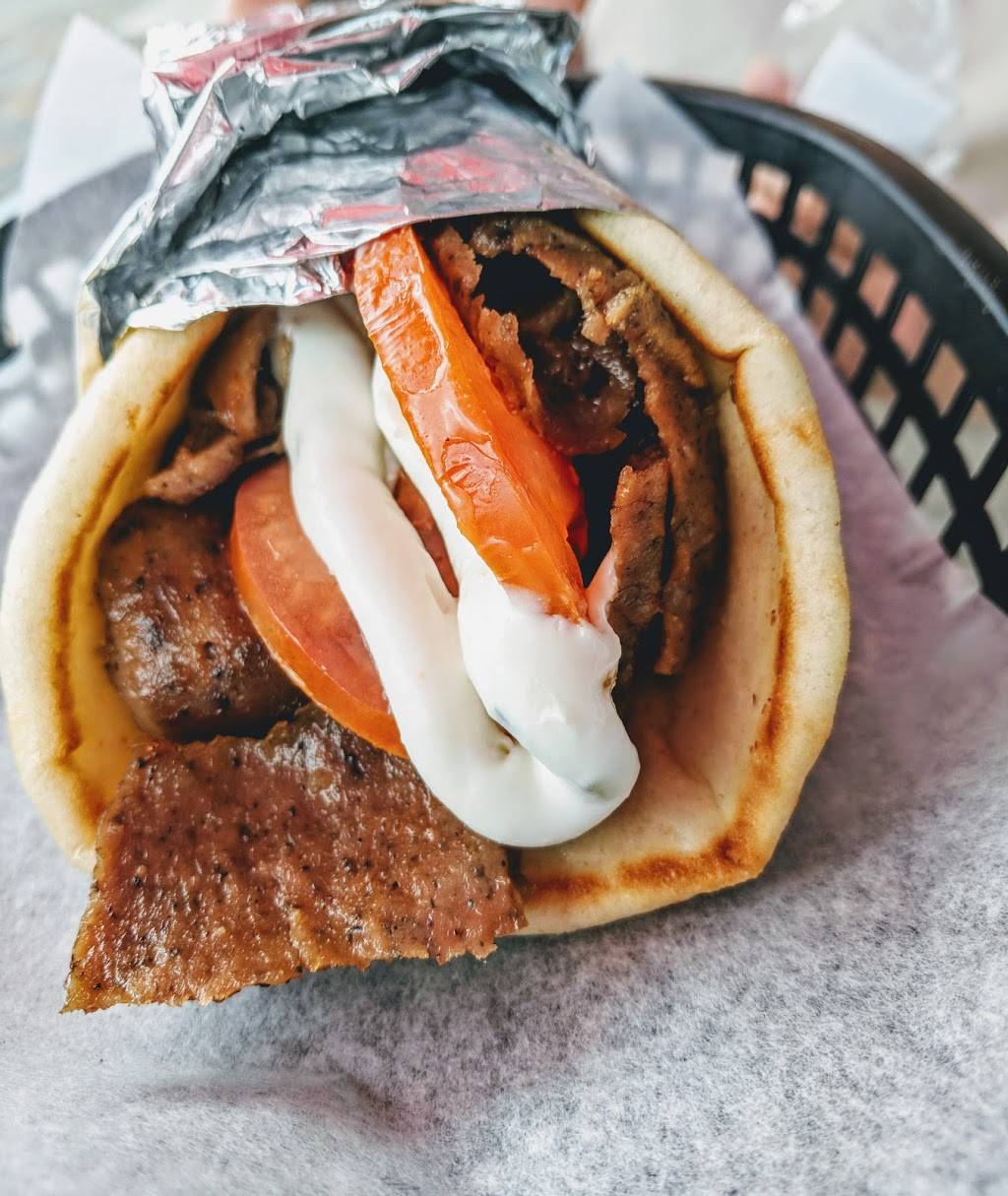 Greek Delights Cafe | restaurant | 5000 E Market St, Warren, OH 44484, USA | 3308564119 OR +1 330-856-4119