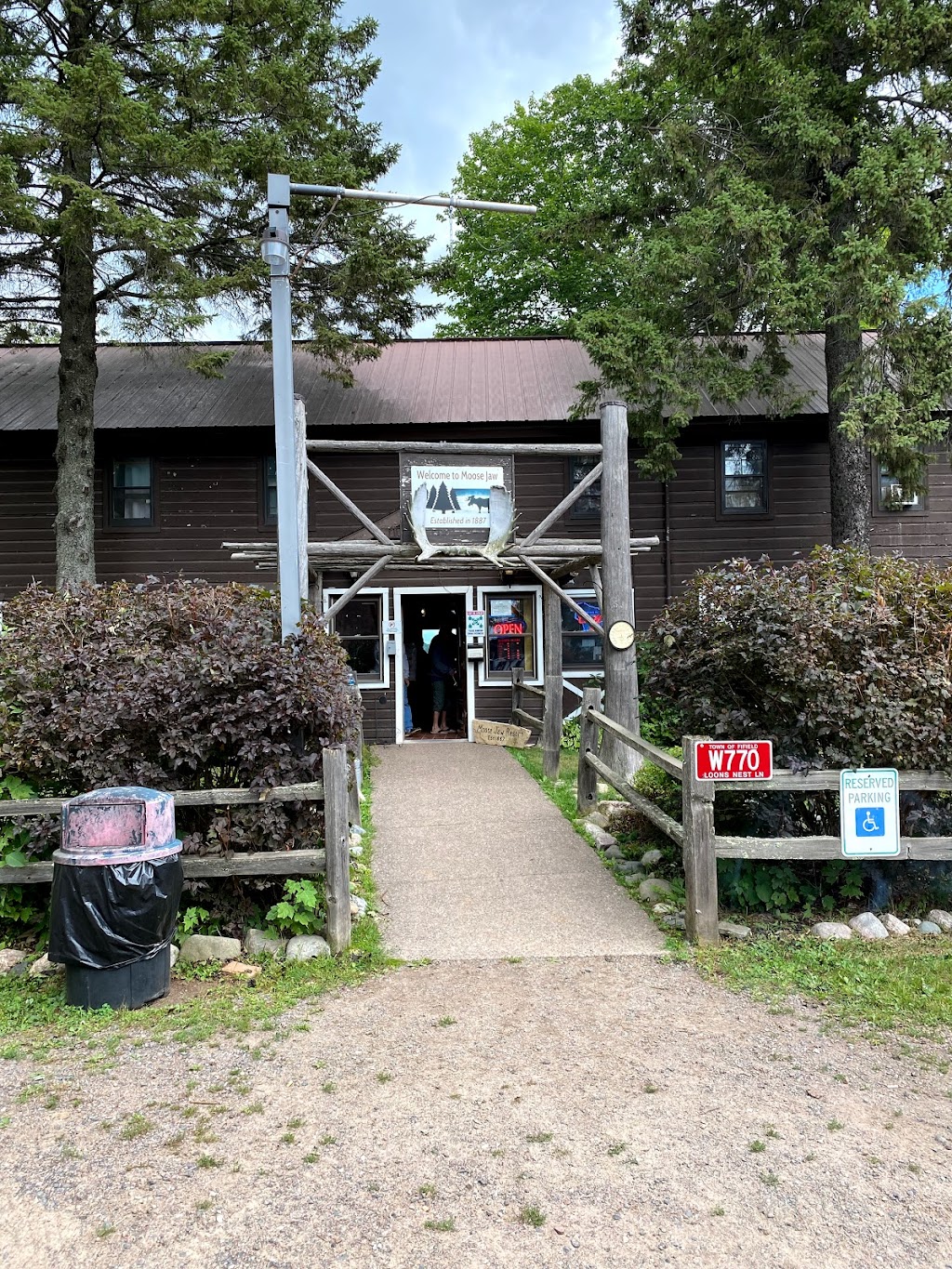 Moose Jaw Lodge & Resort | restaurant | W770 Wind Song Ln, Park Falls, WI 54552, USA | 7157621463 OR +1 715-762-1463