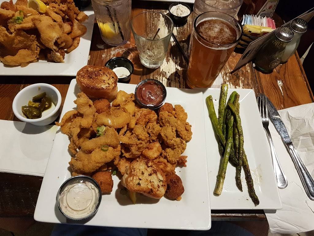 The Francis Southern Table & Bar | restaurant | 6747 US-61, St Francisville, LA 70775, USA | 2256350033 OR +1 225-635-0033