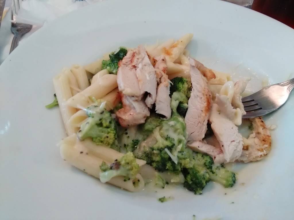 Ruby Tuesday | restaurant | 21301 Town Commons Dr, Estero, FL 33928, USA | 2394958672 OR +1 239-495-8672