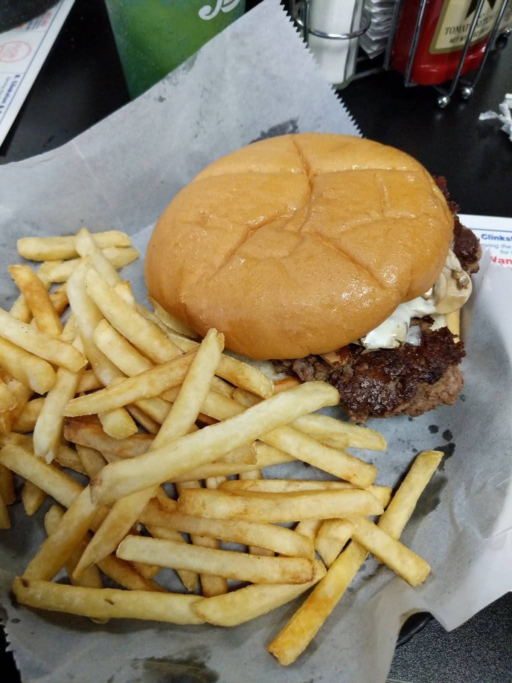 Tims Tonys Restaurant | restaurant | 234 N Center Rd, Saginaw, MI 48638, USA | 9897931631 OR +1 989-793-1631