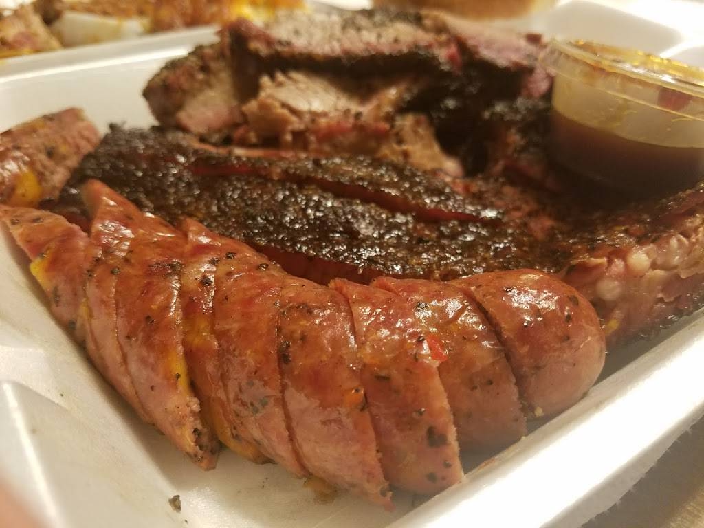 Nelsons BBQ Food Truck | restaurant | 7327 N Loop 1604 E, San Antonio, TX 78255, USA | 2104734988 OR +1 210-473-4988