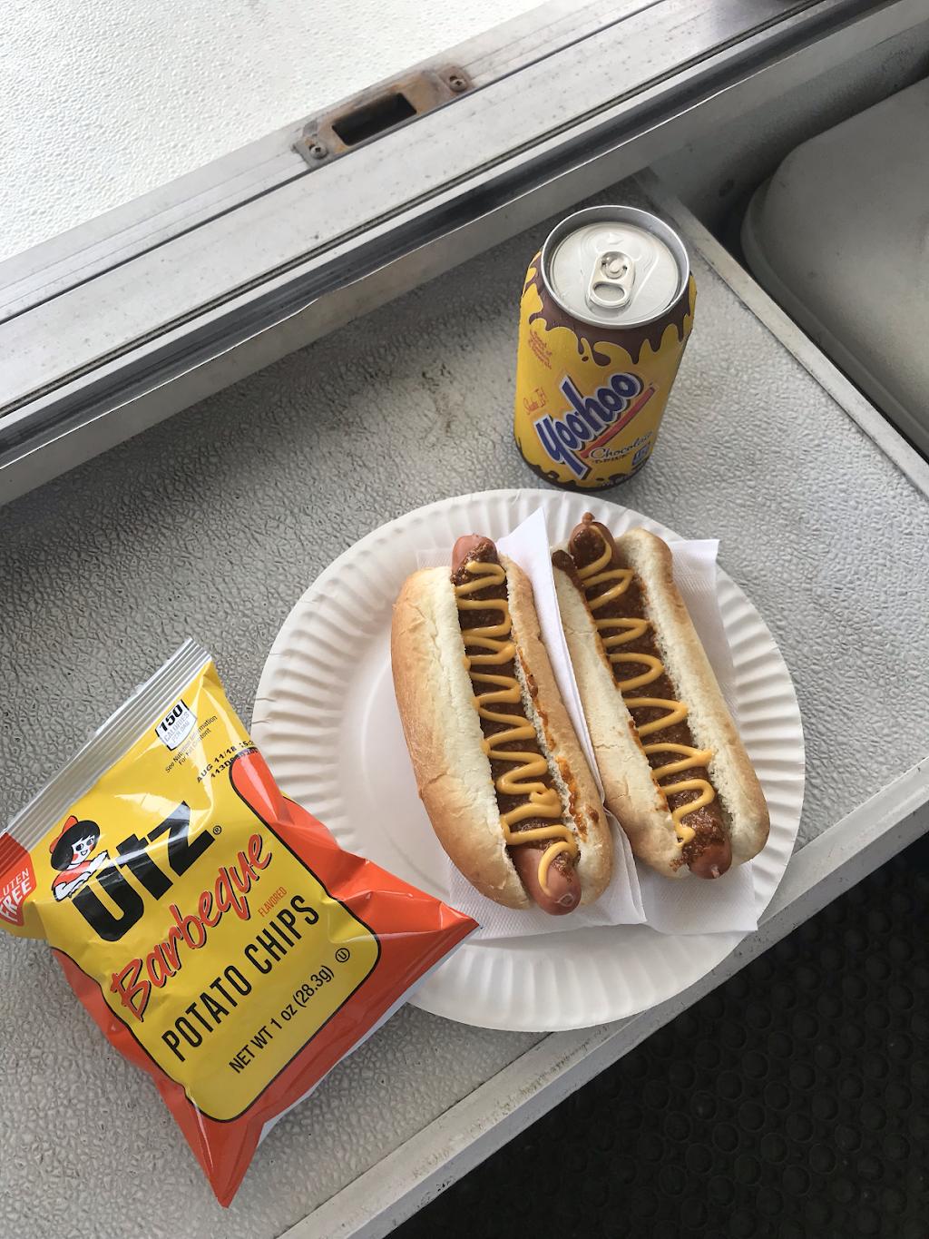 Hot Dog Louie’s | meal takeaway | Parking lot of ABD Electric, 826 St George Ave, Woodbridge, NJ 07095, USA | 9085077640 OR +1 908-507-7640