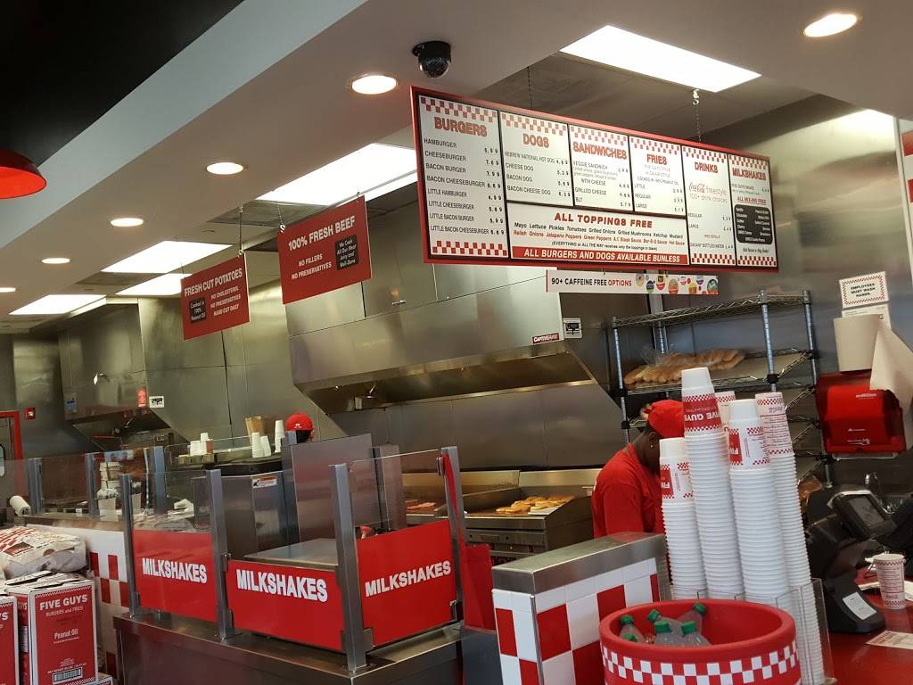 Five Guys | meal takeaway | 301 Bayonne Crossing Way, Bayonne, NJ 07002, USA | 2014360300 OR +1 201-436-0300