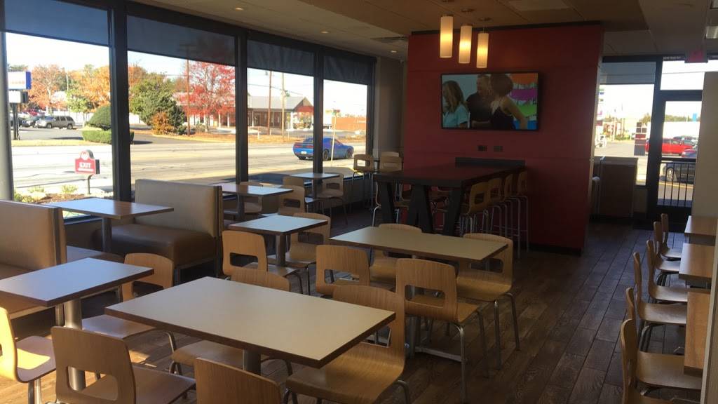 Wendys | restaurant | 3200 N Main St, Anderson, SC 29621, USA | 8642252888 OR +1 864-225-2888