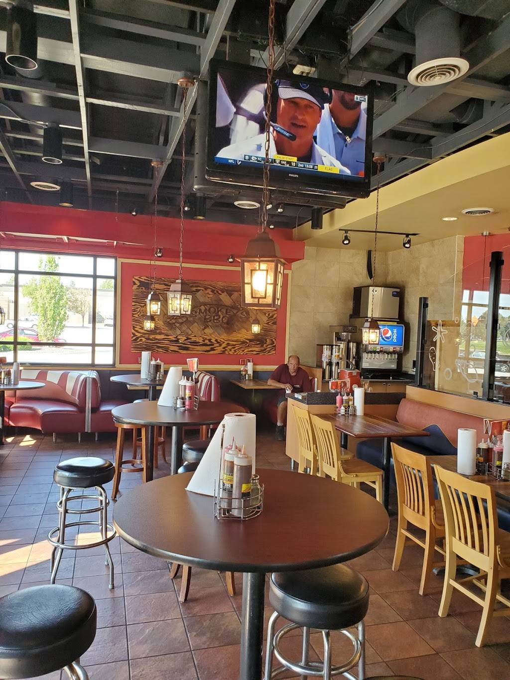 Smokeys On The Boulevard BBQ | restaurant | 8669 W 135th St, Overland Park, KS 66223, USA | 9138977427 OR +1 913-897-7427