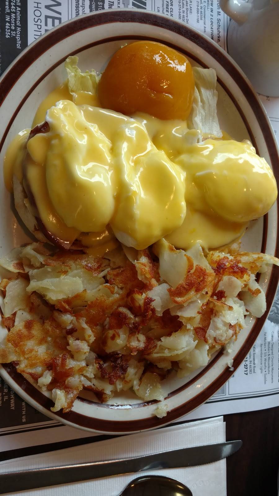 Crown Point Cafe Inc | cafe | 620 E North St, Crown Point, IN 46307, USA | 2196638360 OR +1 219-663-8360