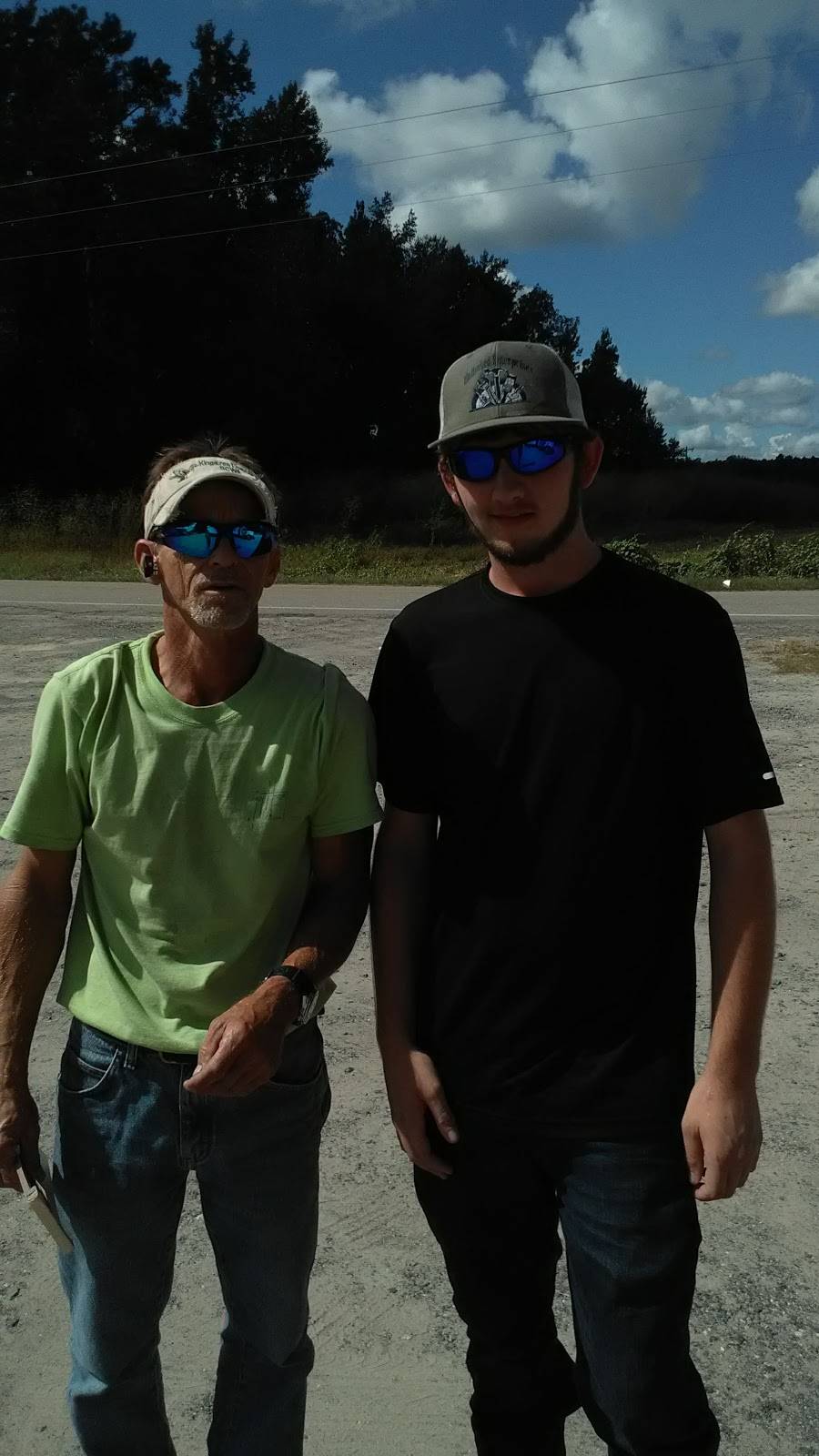 Griers Groceries | restaurant | 841 County Rd S-45-84, Hemingway, SC 29554, USA | 8435582177 OR +1 843-558-2177