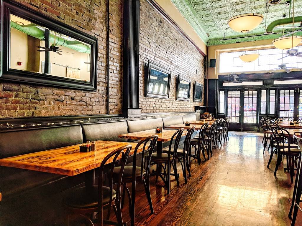 Olde Towne Public House | restaurant | 467 Court St, Portsmouth, VA 23704, USA | 7579661229 OR +1 757-966-1229