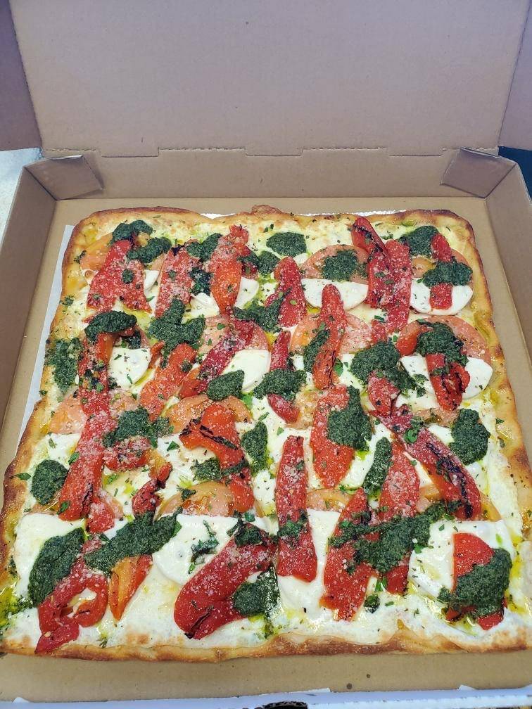 The Original Alitalia Pizza & Restaurant of Patchogue | restaurant | 406 Sunrise Hwy South Service Rd, Patchogue, NY 11772, USA | 6314753200 OR +1 631-475-3200