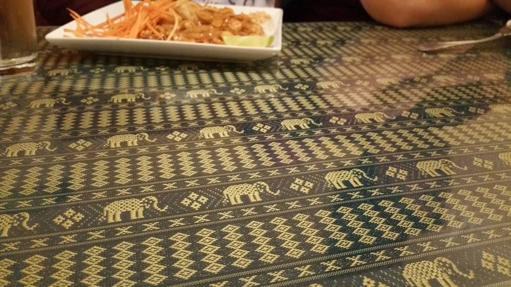 Khun Suda Thai Cuisine | restaurant | 1825 Douglas Blvd, Roseville, CA 95661, USA | 9167822745 OR +1 916-782-2745