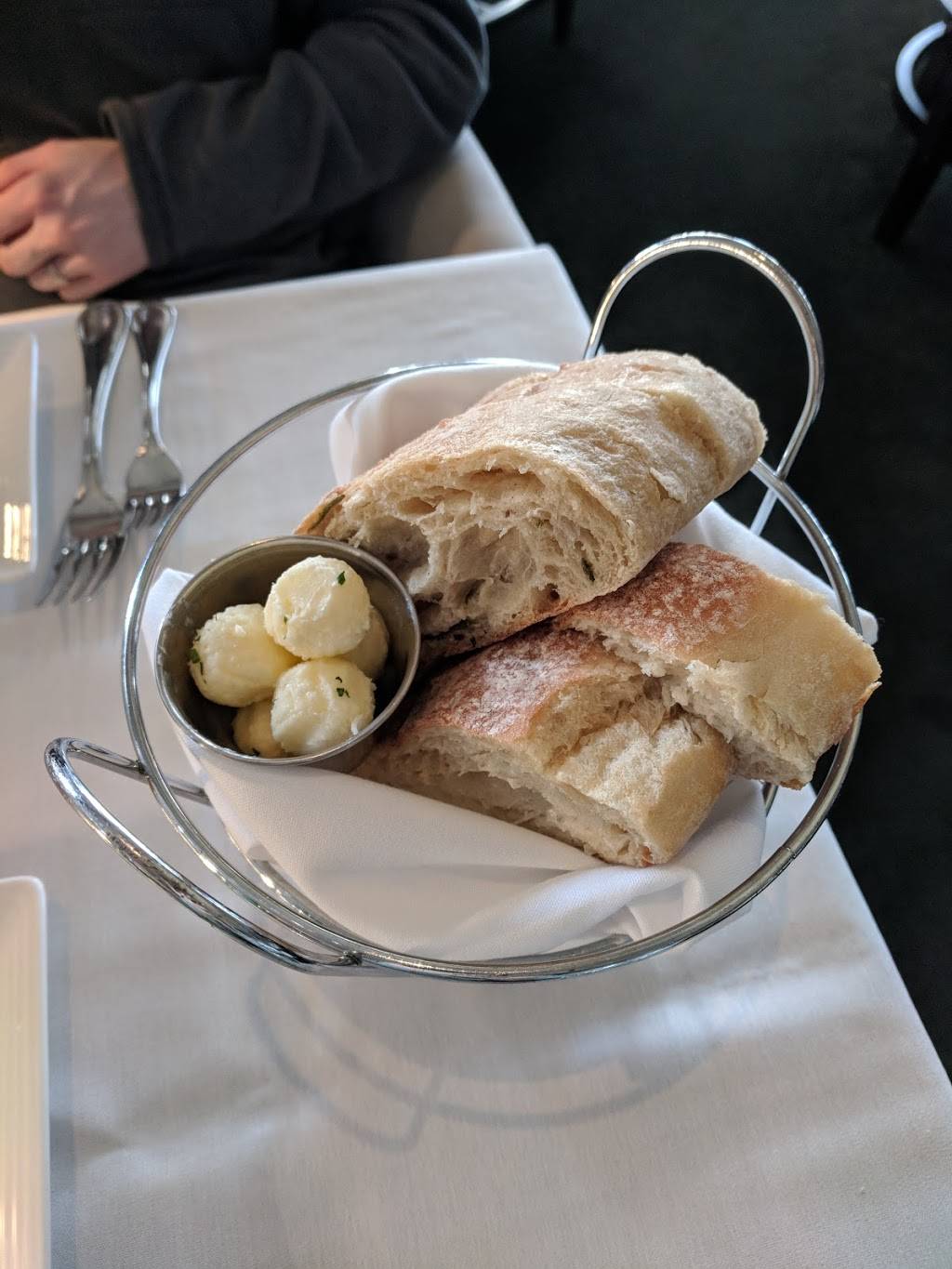 Salt Kitchen & Bar | restaurant | 588 Wentworth Rd, New Castle, NH 03854, USA | 6033736566 OR +1 603-373-6566