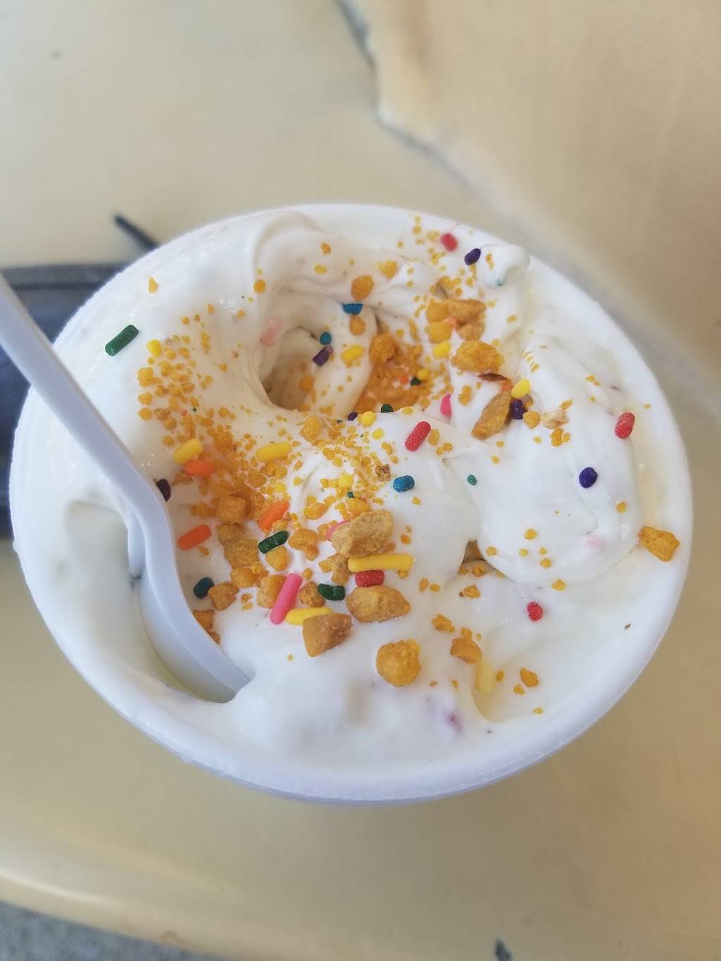 Chubbys Treats | restaurant | 5326 Fulton Dr NW, Canton, OH 44718, USA | 3309663038 OR +1 330-966-3038