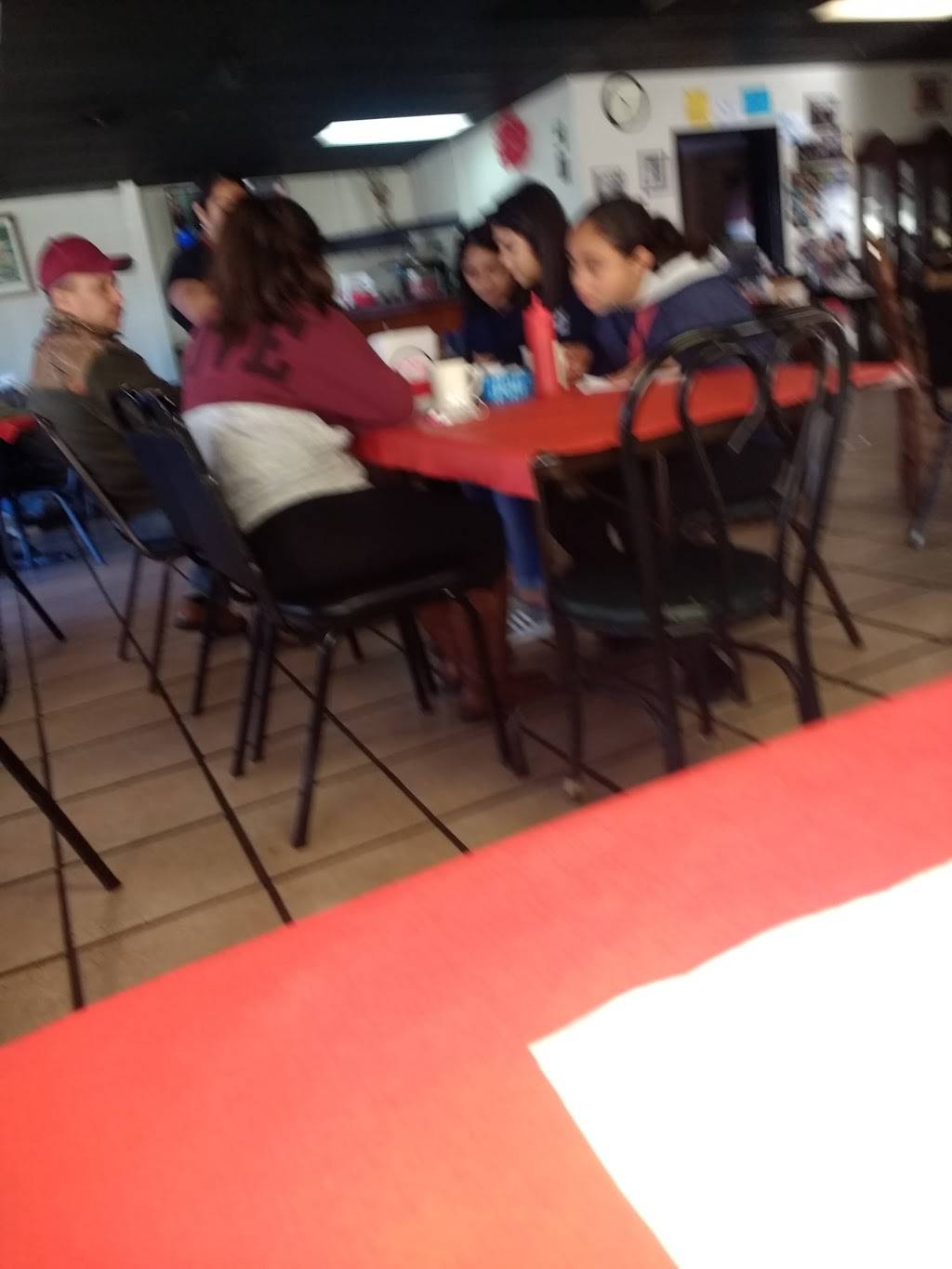 Ocies Restaurant | restaurant | 730 W Lebanon St, Mt Airy, NC 27030, USA | 3367891211 OR +1 336-789-1211