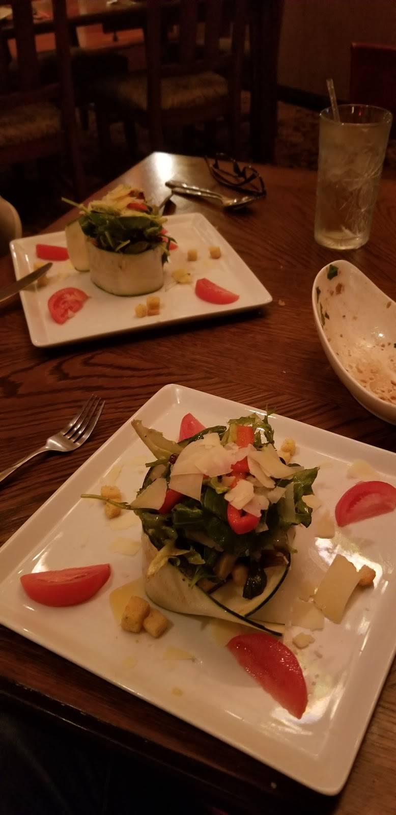 Casa Di Francescas | restaurant | 2022 Seneca St, Buffalo, NY 14210, USA | 7167839595 OR +1 716-783-9595