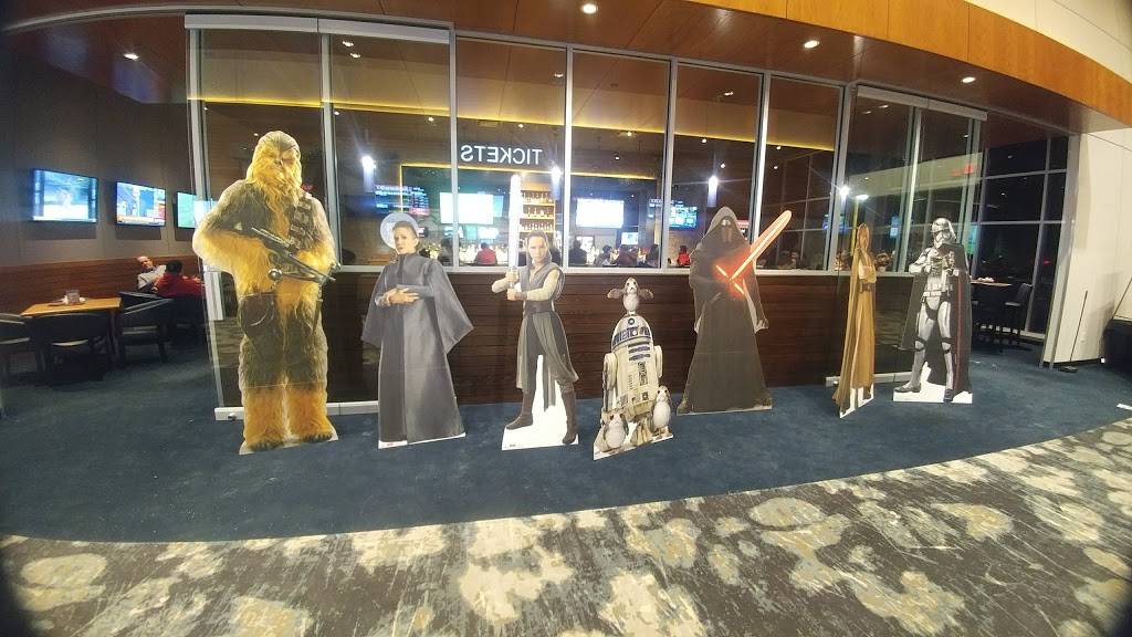 BistroPlex In-Theatre Dining Cinema | restaurant | 5210 S 76th St, Greendale, WI 53129, USA | 4144482972 OR +1 414-448-2972