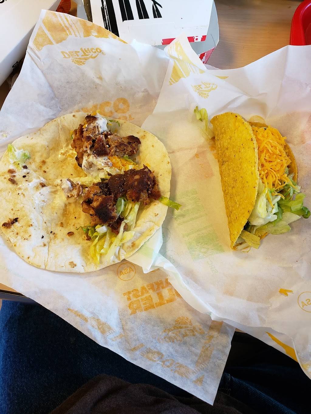 Del Taco | meal takeaway | 2602 Hilltop Dr, Redding, CA 96002, USA | 5302240888 OR +1 530-224-0888
