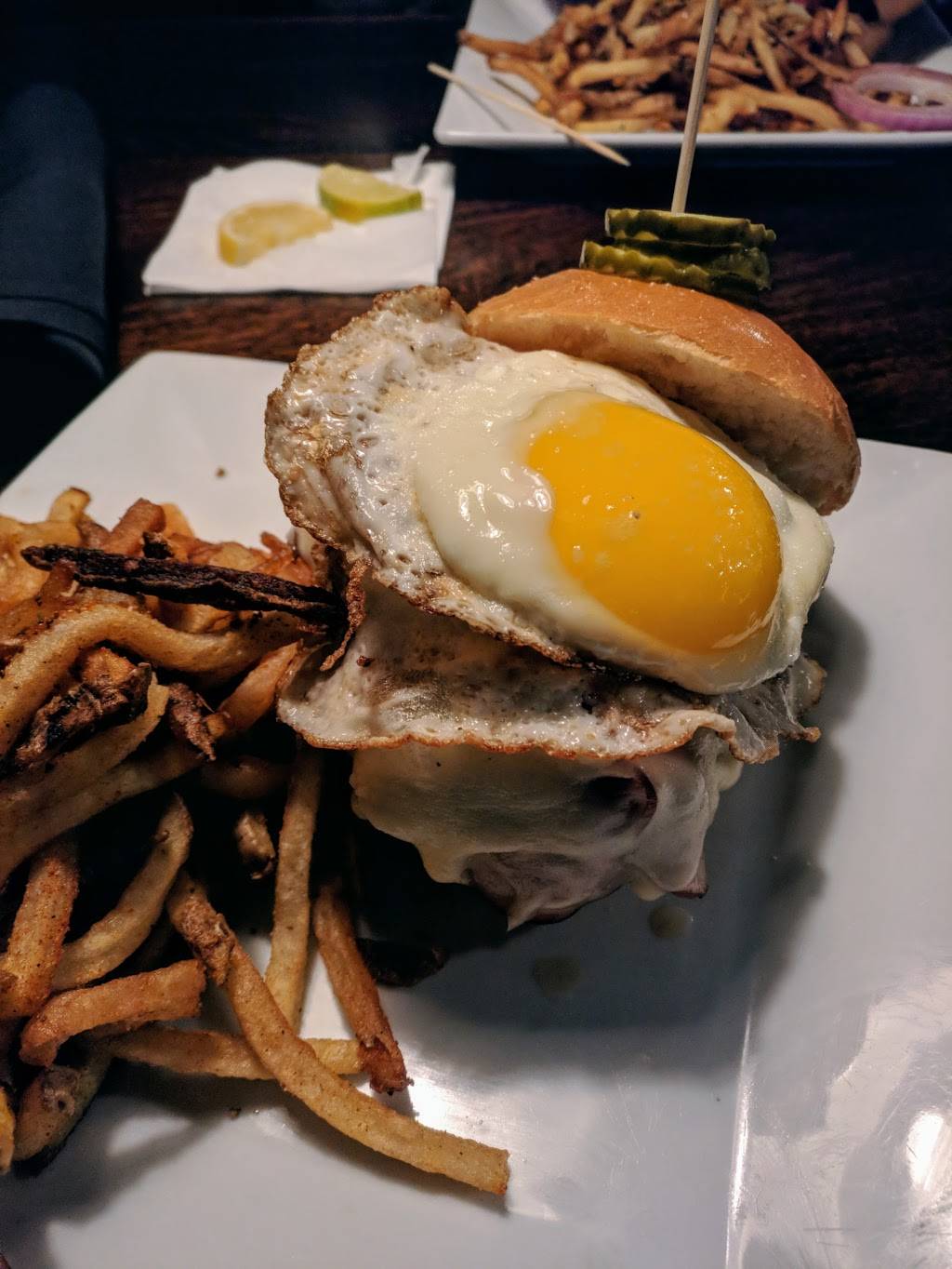 Waterfront Hotel | restaurant | 1710 Thames St, Baltimore, MD 21231, USA | 4105375055 OR +1 410-537-5055