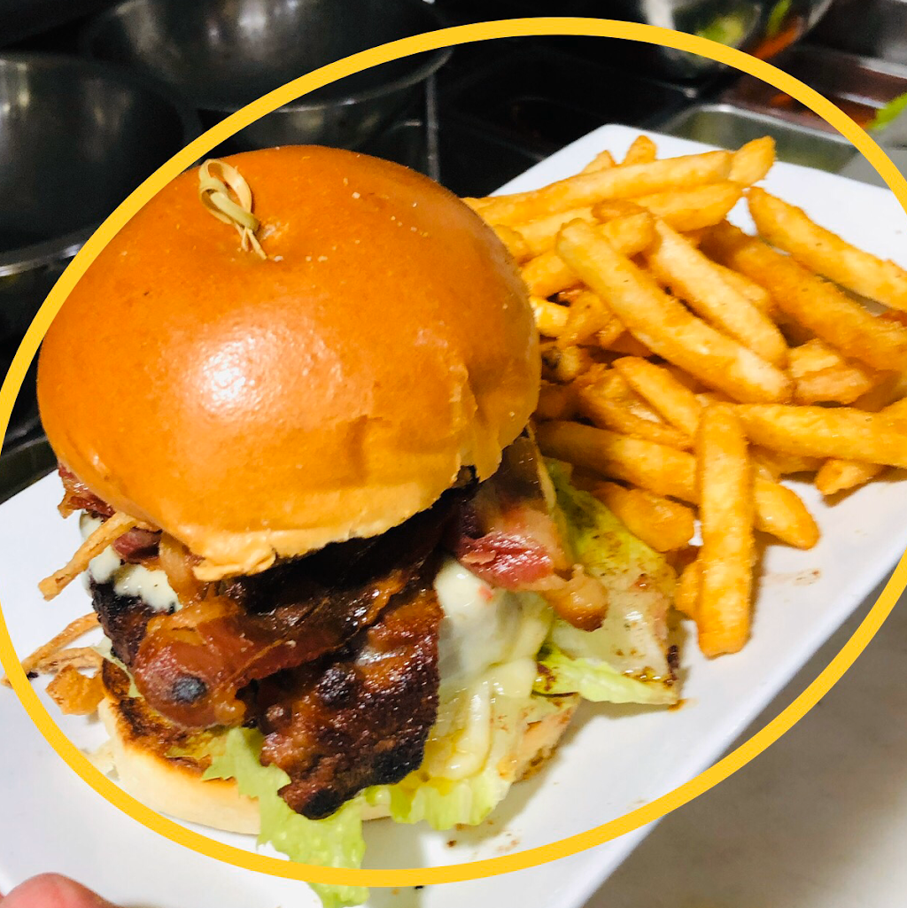 Port Bistro and Pub | restaurant | 201 Main St, Port Jefferson, NY 11777, USA | 6318282550 OR +1 631-828-2550