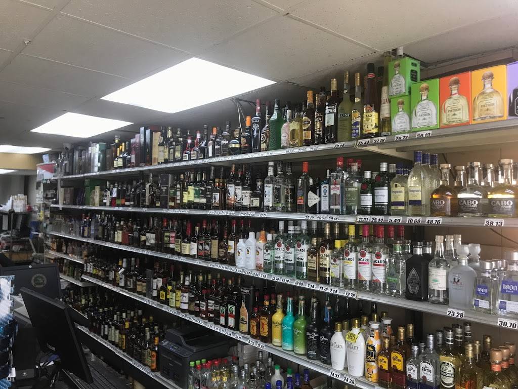 Leonards Market | restaurant | 4 W Elmwood Ave, Leonard, MI 48367, USA | 2486282915 OR +1 248-628-2915