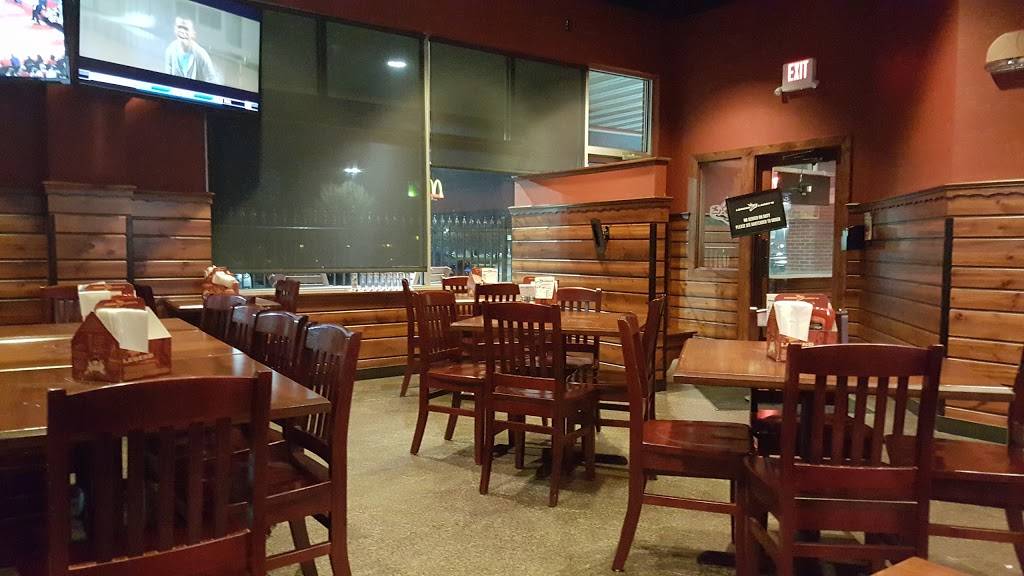 Legend Larrys | restaurant | 1142 Plankview Green Blvd, Sheboygan Falls, WI 53085, USA | 9204589464 OR +1 920-458-9464