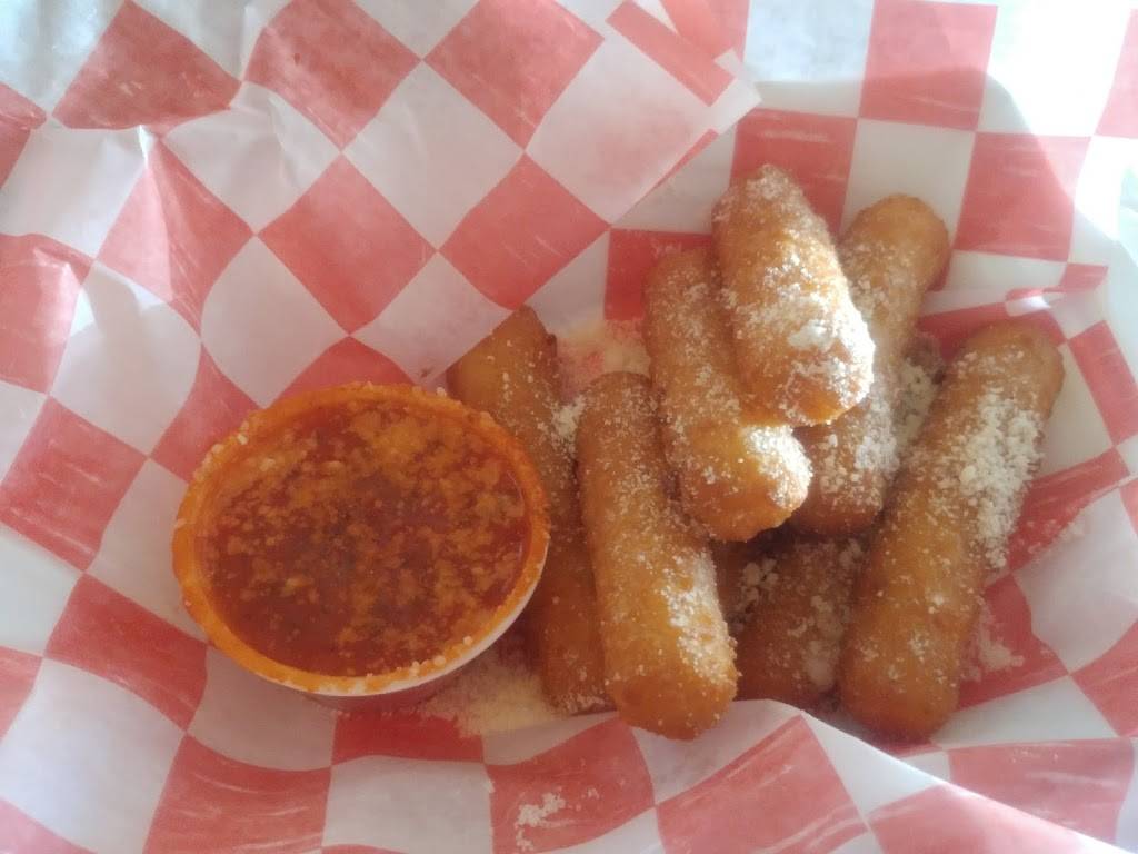 Derlz Restaurant & Pub | restaurant | 425 E Pinner St, Suffolk, VA 23434, USA | 7578091966 OR +1 757-809-1966