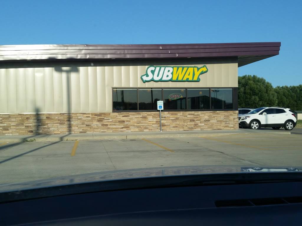 Subway | restaurant | 1404 N Walnut St, Colfax, IA 50054, USA | 5156740250 OR +1 515-674-0250