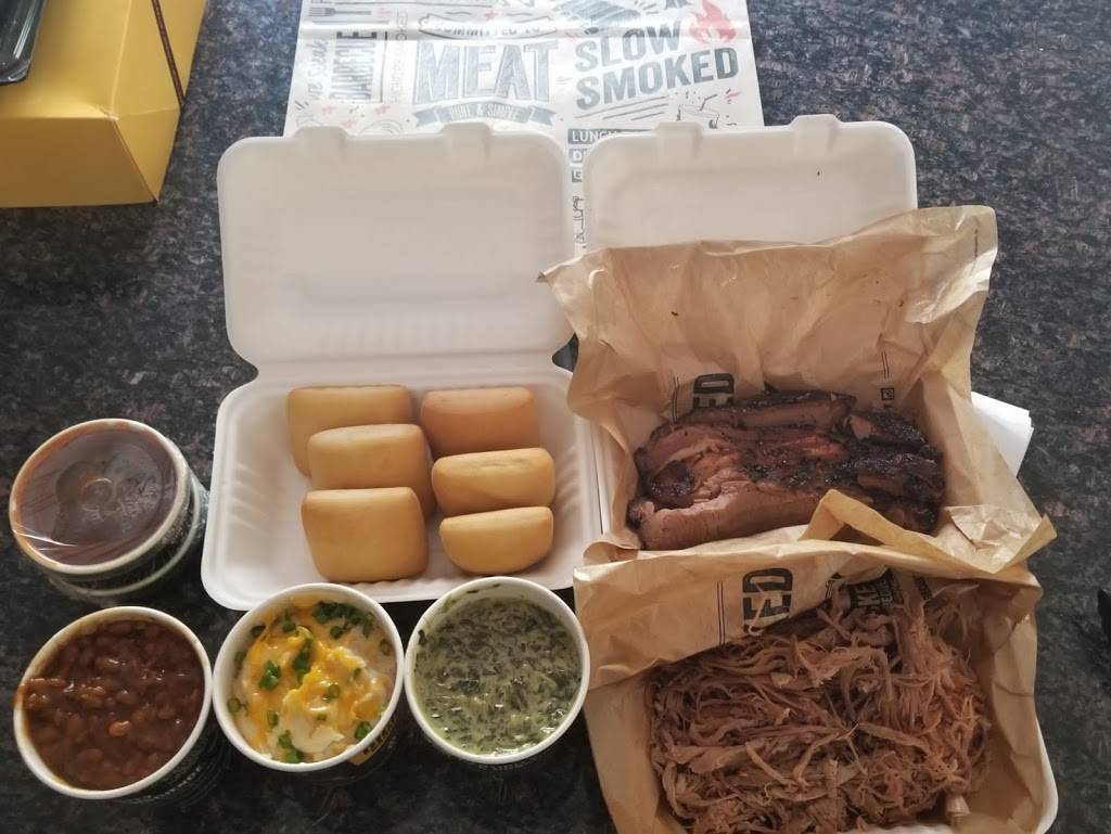 Dickeys Barbecue Pit | restaurant | 18742 Soledad Canyon Rd, Santa Clarita, CA 91351, USA | 6612510840 OR +1 661-251-0840