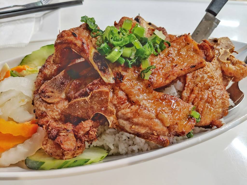 Joy Yee | restaurant | 2139 S China Pl, Chicago, IL 60616, USA | 3123280001 OR +1 312-328-0001