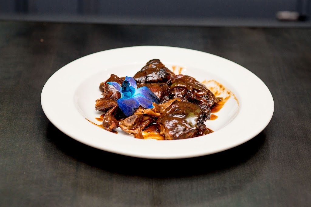 Island Vybes Modern Jamaica & Seafood Restaurant | restaurant | 1543 Broadway, Brooklyn, NY 11221, USA | 3473652646 OR +1 347-365-2646