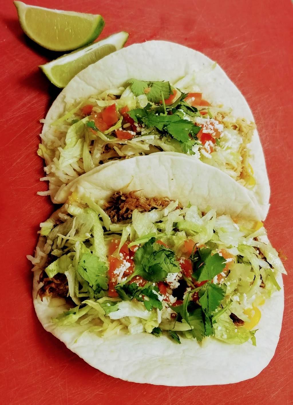 Thirsty Amigos Taco Shop | restaurant | 1026 S Gilbert Rd #101, Gilbert, AZ 85296, USA | 4808096890 OR +1 480-809-6890