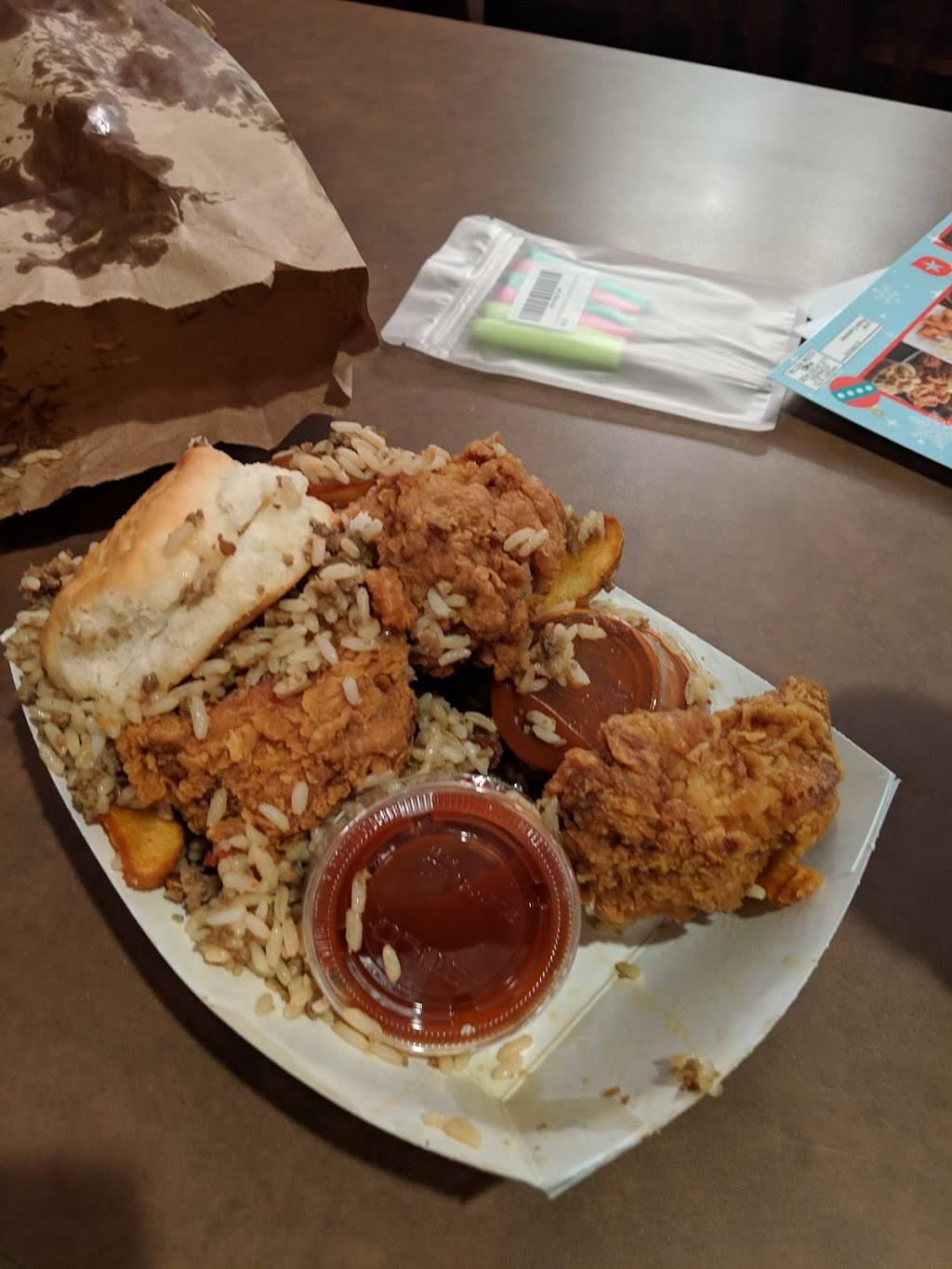 Chicken-N-Spice Shorewood | restaurant | 150 Brook Forest Ave, Shorewood, IL 60404, USA | 8156303114 OR +1 815-630-3114