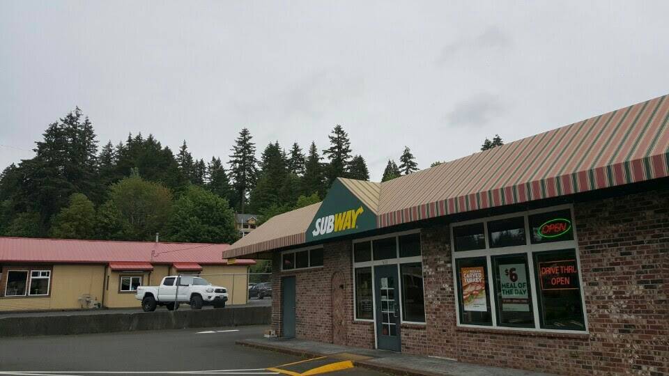 Subway | meal takeaway | 410 N 1st St, Shelton, WA 98584, USA | 3603588384 OR +1 360-358-8384
