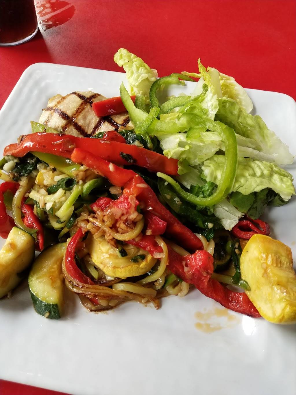 Traditions at Scott | restaurant | 160 W Woodruff Ave, Columbus, OH 43210, USA | 6142478239 OR +1 614-247-8239