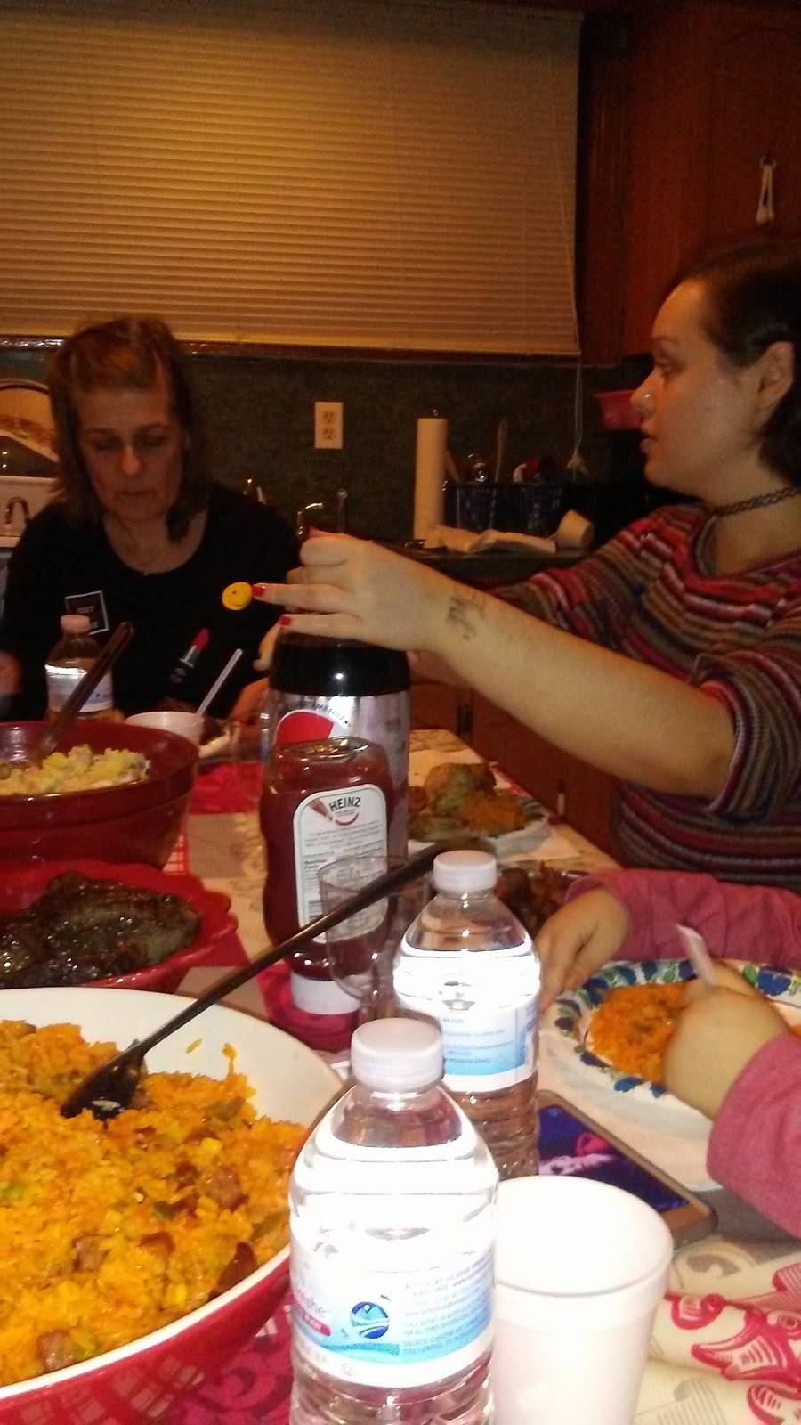 Latinos Restaurant | restaurant | 88 Chelsea St, Boston, MA 02128, USA | 6175696162 OR +1 617-569-6162