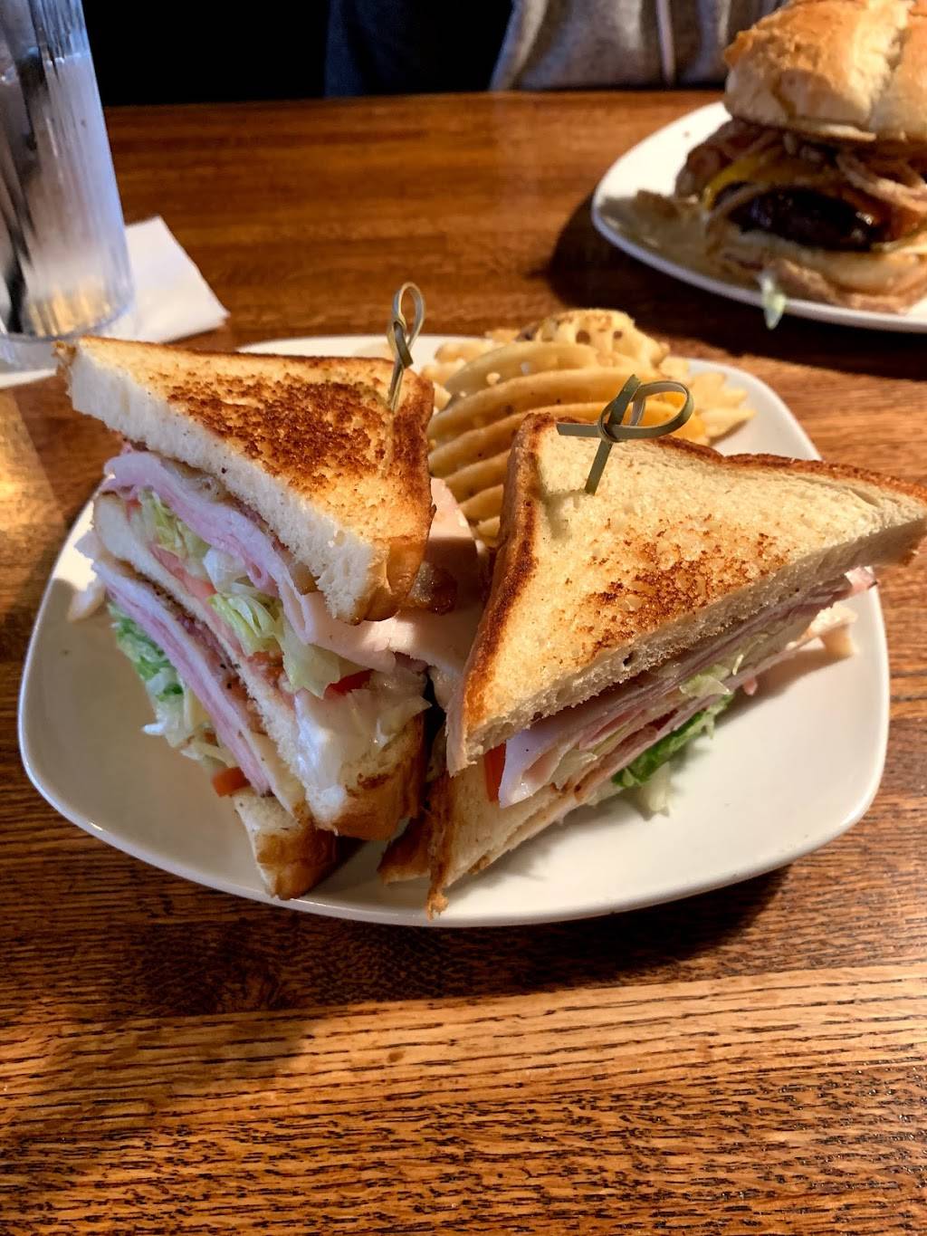 {RA} Bistro | restaurant | 1344 Main St B, Lynchburg, VA 24504, USA | 4348451601 OR +1 434-845-1601