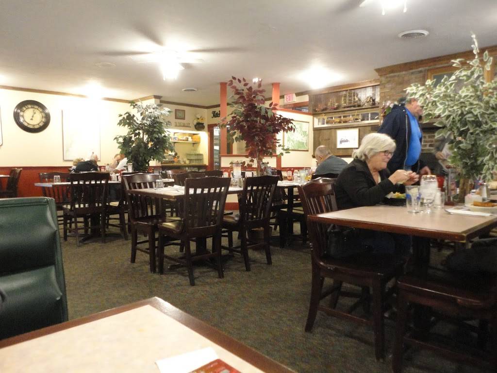 Makris Lobster & Steak House | restaurant | 354 Sheep Davis Rd, Concord, NH 03301, USA | 6032257665 OR +1 603-225-7665