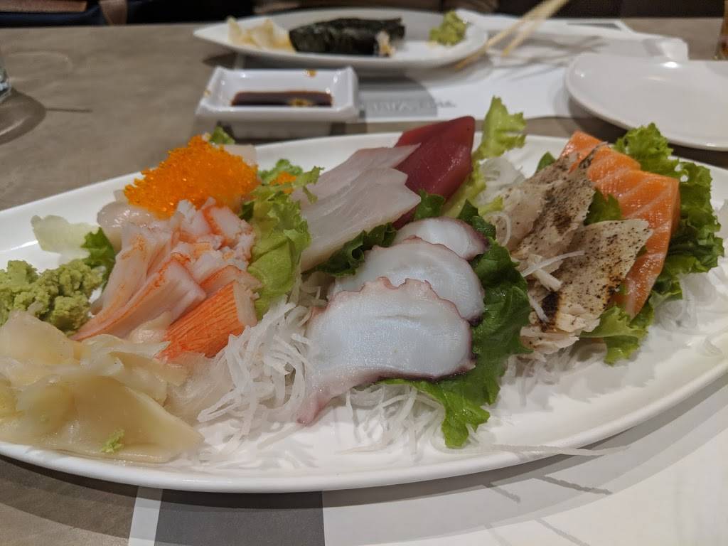 The Villa | restaurant | 813 Dundas St W, Whitby, ON L1N 2N6, Canada | 9056681688 OR +1 905-668-1688