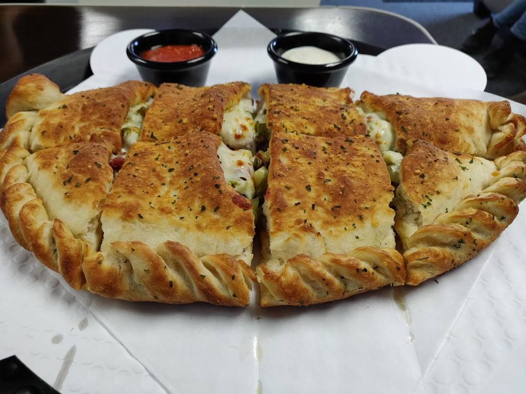 Heavenly Dough Pizzeria | restaurant | 577 S Elm St, Oologah, OK 74053, USA | 9184432900 OR +1 918-443-2900