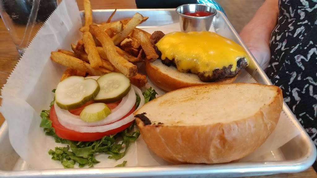 Hy-Vee Market Grille | restaurant | 7180 10th St N, Oakdale, MN 55128, USA | 6517143172 OR +1 651-714-3172