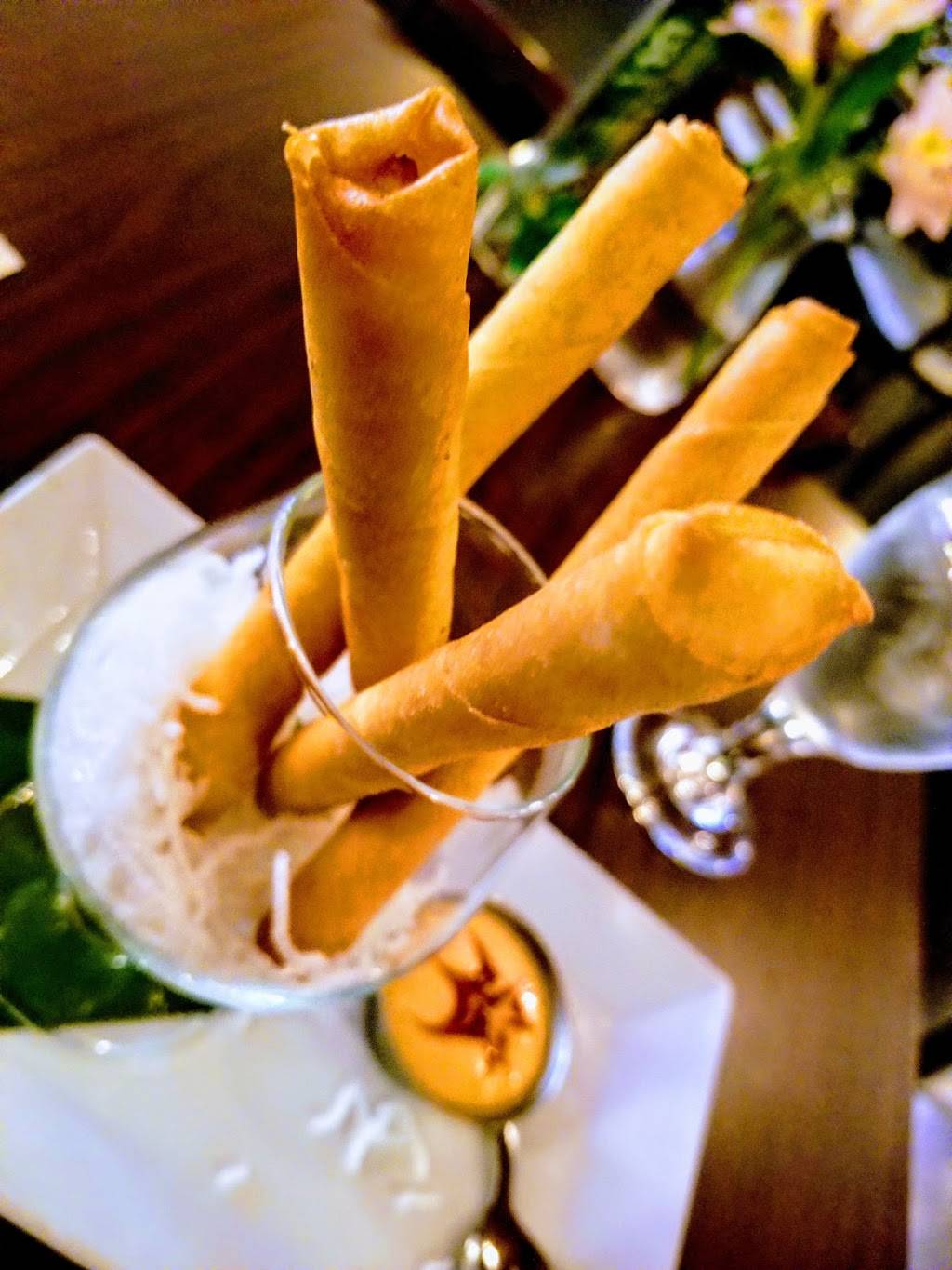 Si Lom Restaurant | restaurant | 3300 Oak Lawn Ave #110, Dallas, TX 75219, USA | 2147800983 OR +1 214-780-0983