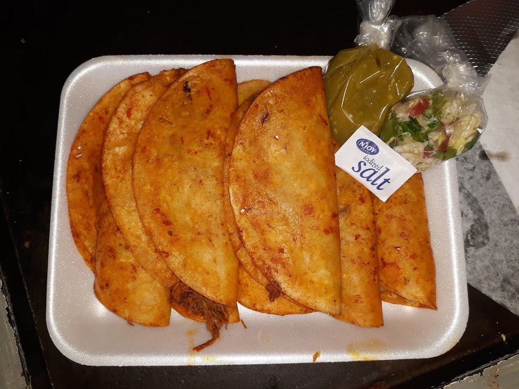 Tacos y Gorditas Hugos | restaurant | 4931 US-83, Roma, TX 78584, USA | 9564169361 OR +1 956-416-9361