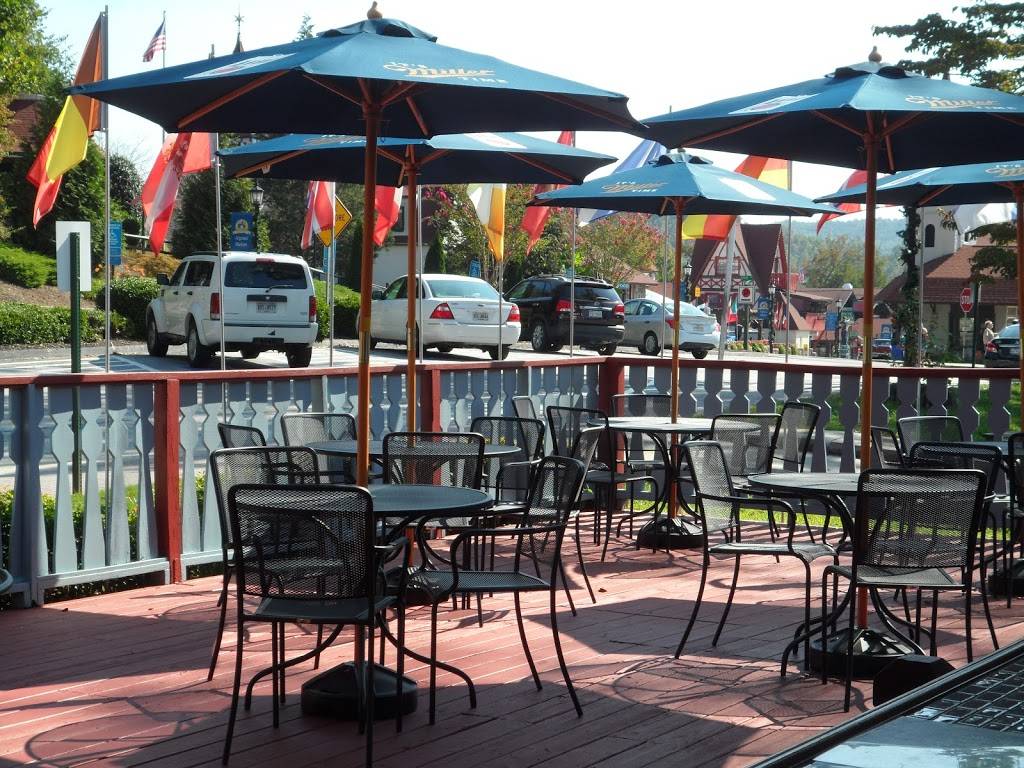 Two Tire Tavern | restaurant | 8735 N Main St, Helen, GA 30545, USA | 7068781002 OR +1 706-878-1002