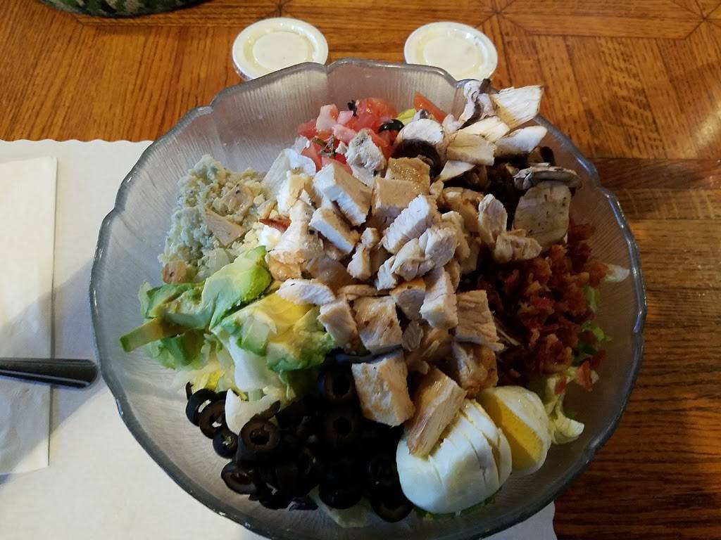 Eds Mudville Grill | restaurant | 6200 Center St, Clayton, CA 94517, USA | 9256730333 OR +1 925-673-0333