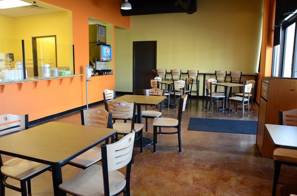 Burritos Fresh Mexican Grill | restaurant | 2249 Lowes Dr, Clarksville, TN 37040, USA | 9319192533 OR +1 931-919-2533